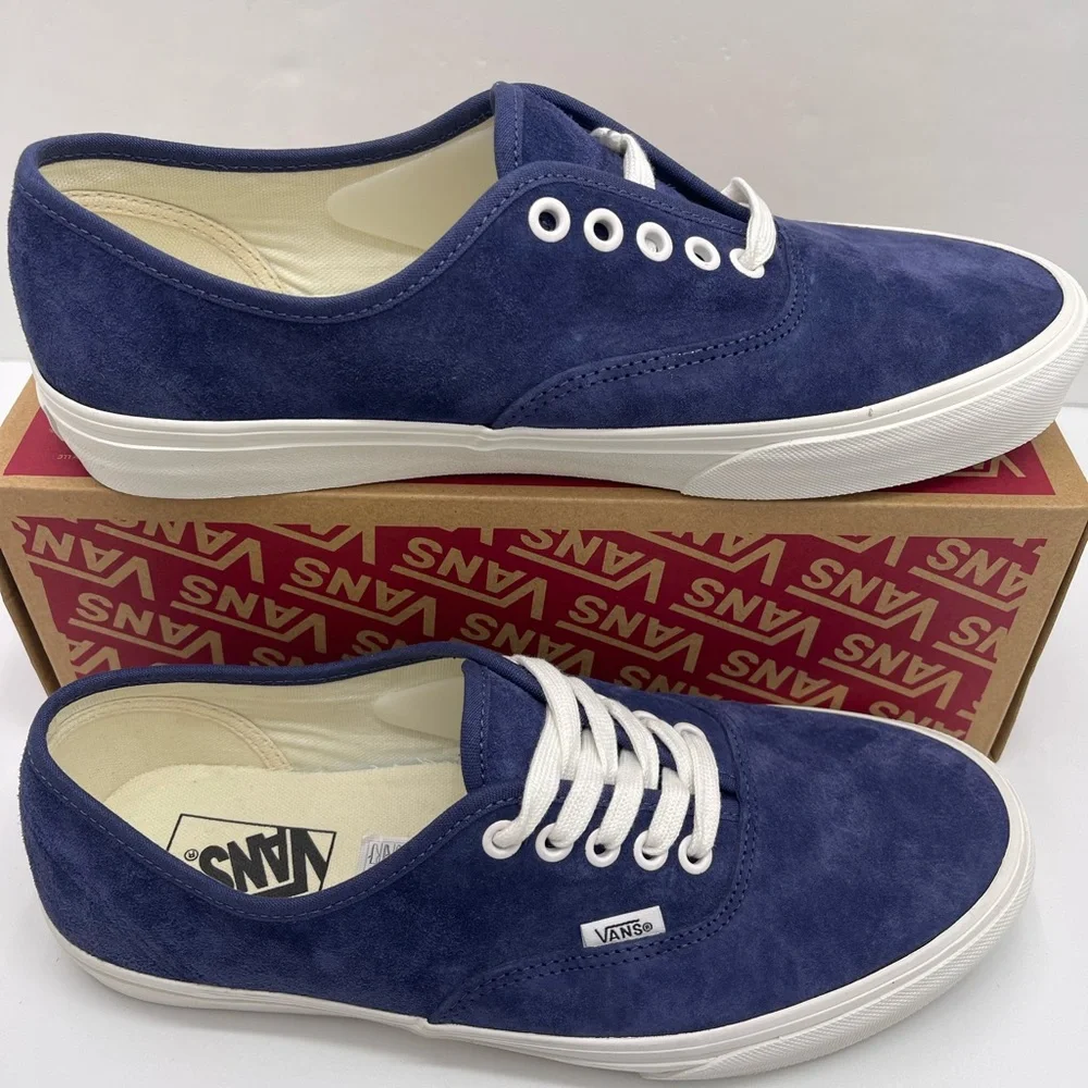 Vans WMNS Authentic
Pig Suede Deep Twilight Sneakers
VN000D7YEMT - Picture 2 of 16